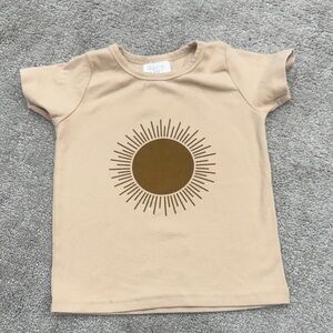 Mebie Baby Beige Sun Graphic Tee for Kids 3T